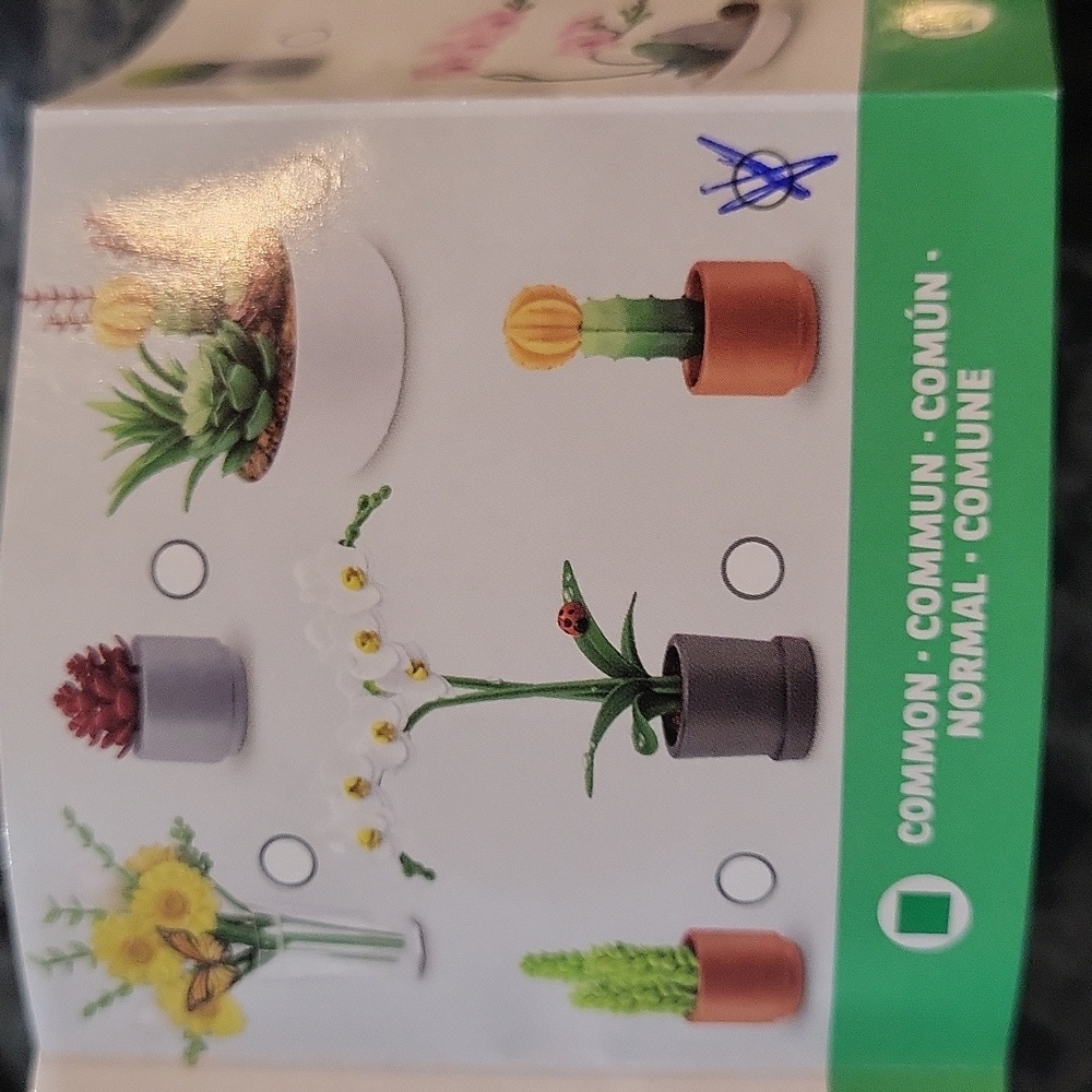 Mini Brands Create Garden - Picture 4 of 5